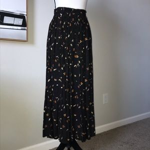 Dorothy Schoelen black long pleat skirt high waist